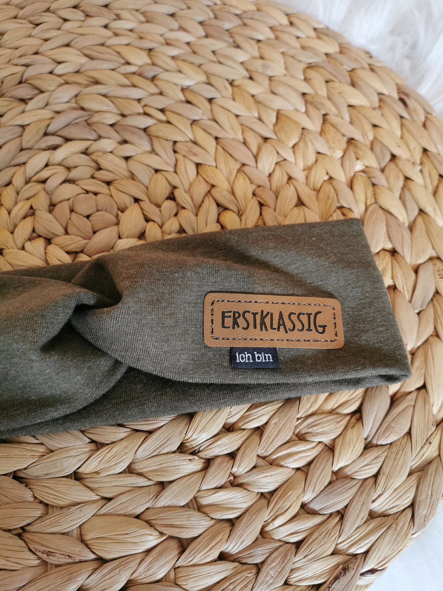 Haarband "Erstklassig" olivgrün KU 51-52cm (4-6 Jahre)