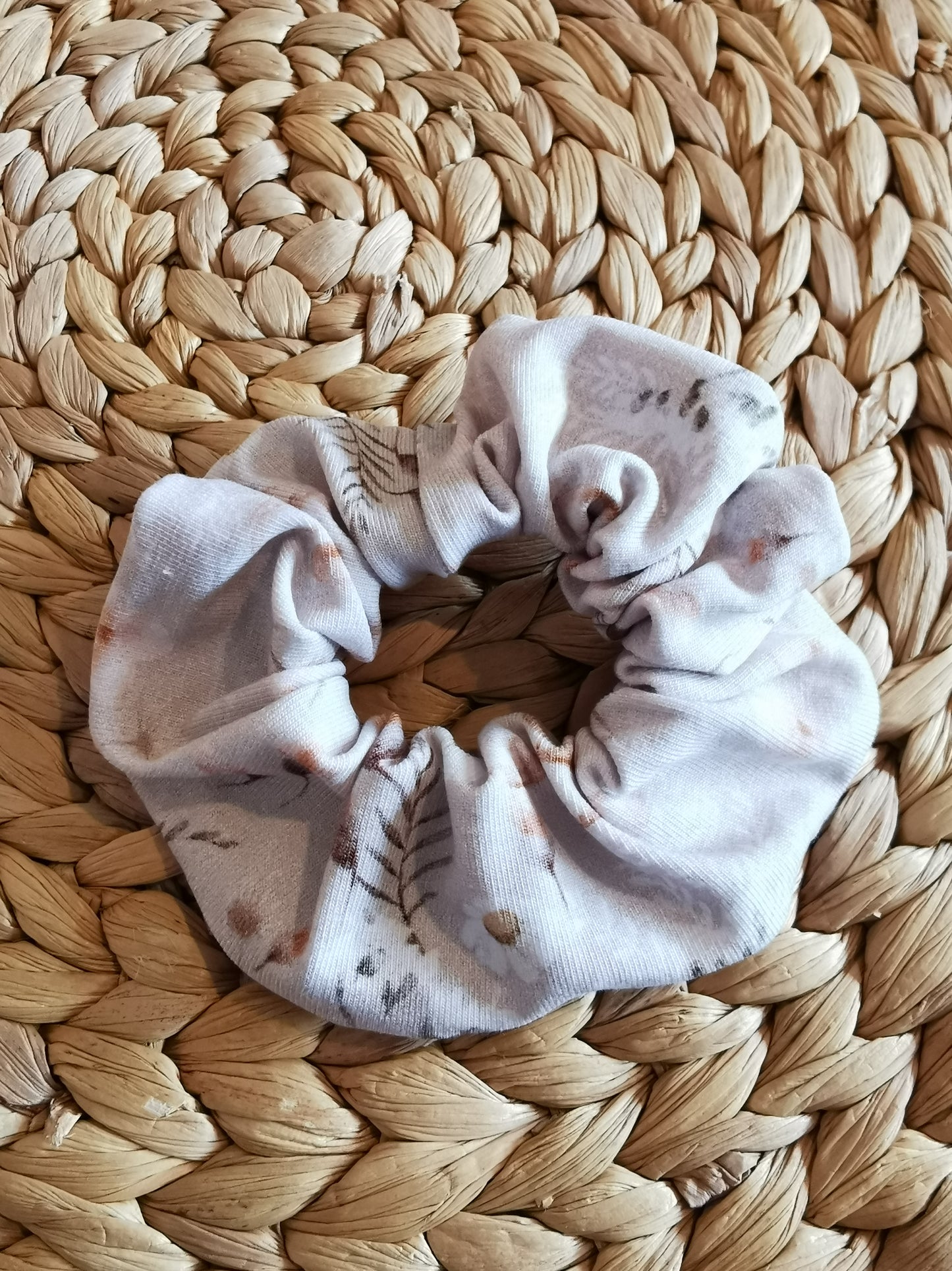 Haargummi Jersey Blumenmärchen beige