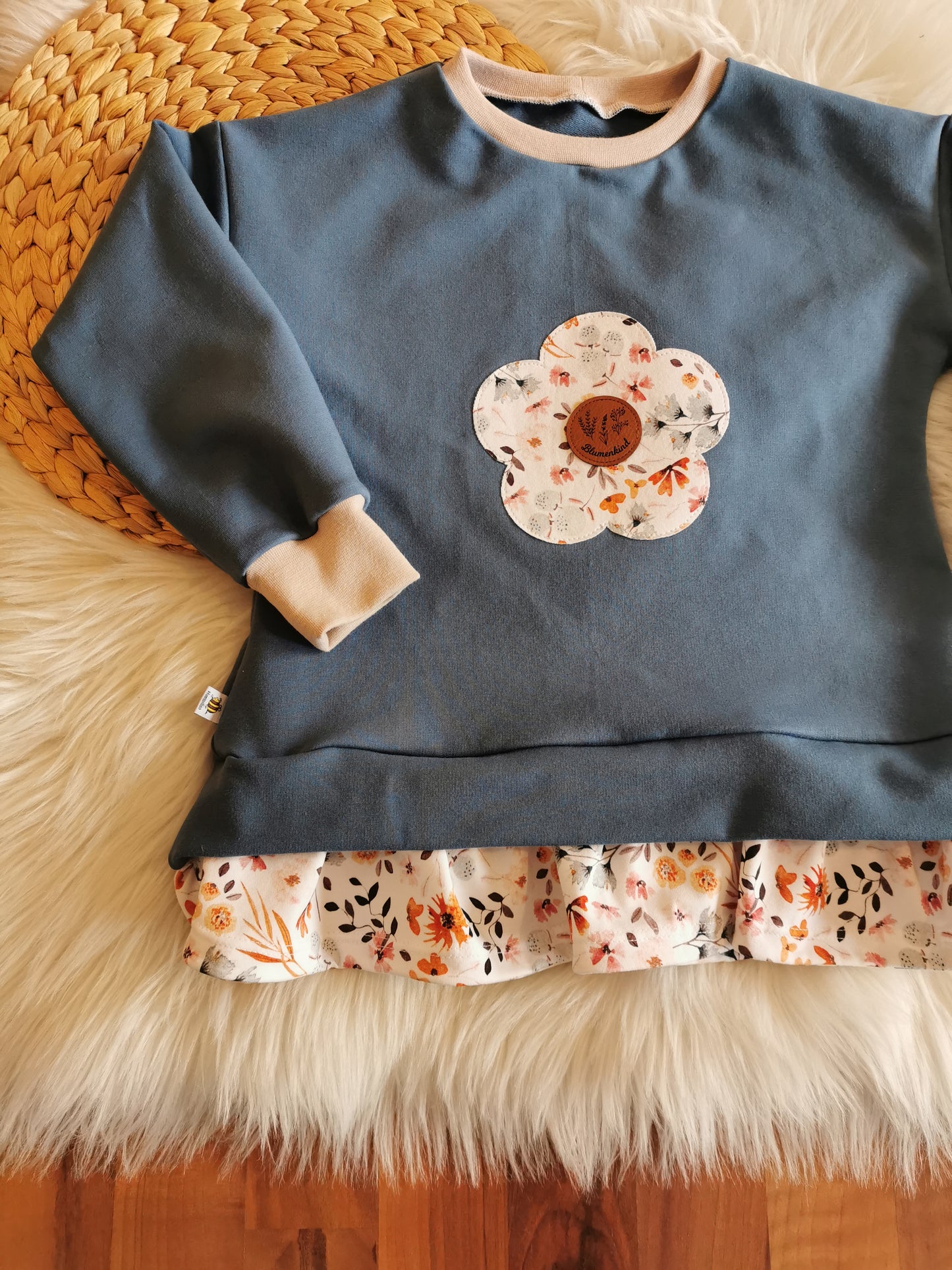 Girls Sweater Frühlingsblümchen jeansblau Gr. 116 (5-6 Jahre)