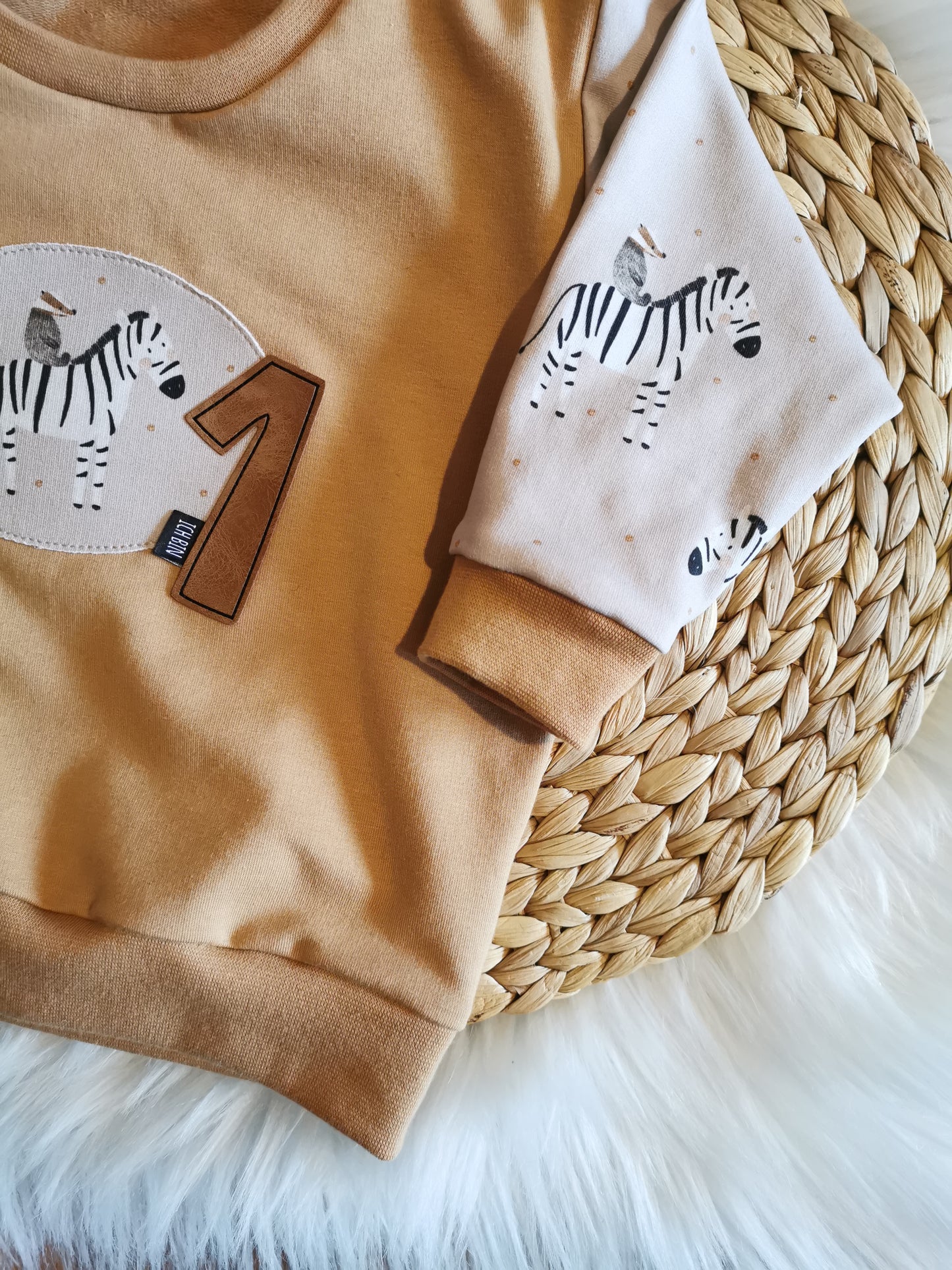 Geburtstags-Pullover Zebra karamell Gr. 86 (12-18 Monate)