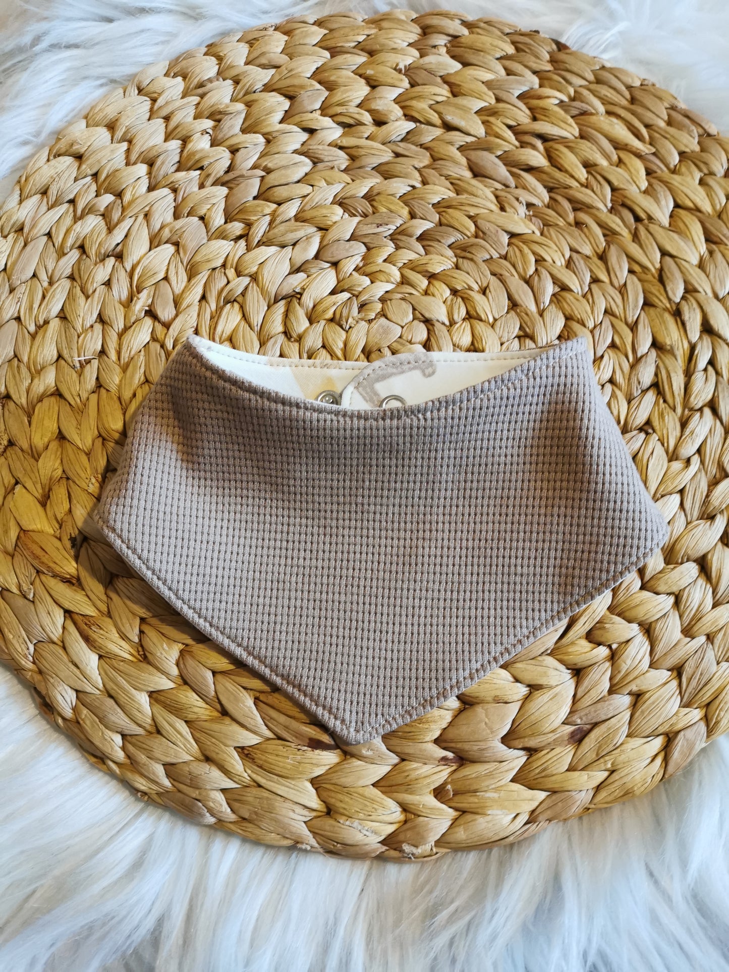 Halstuch Safaritiere taupe (0-1 Jahr)