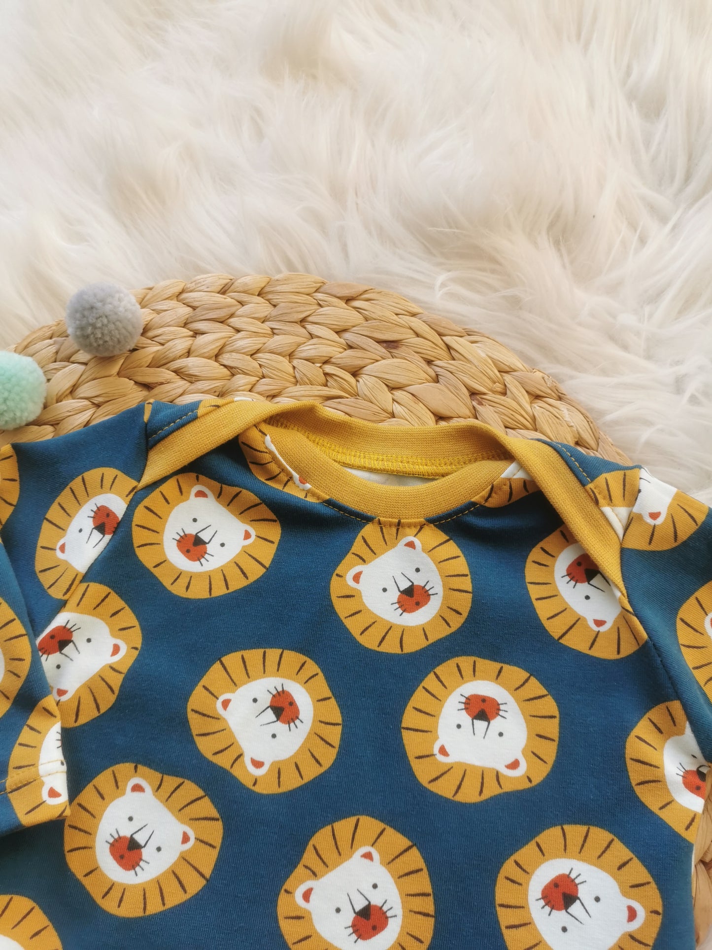 Shirt Löwe blau Gr. 62 (2-3 Monate)