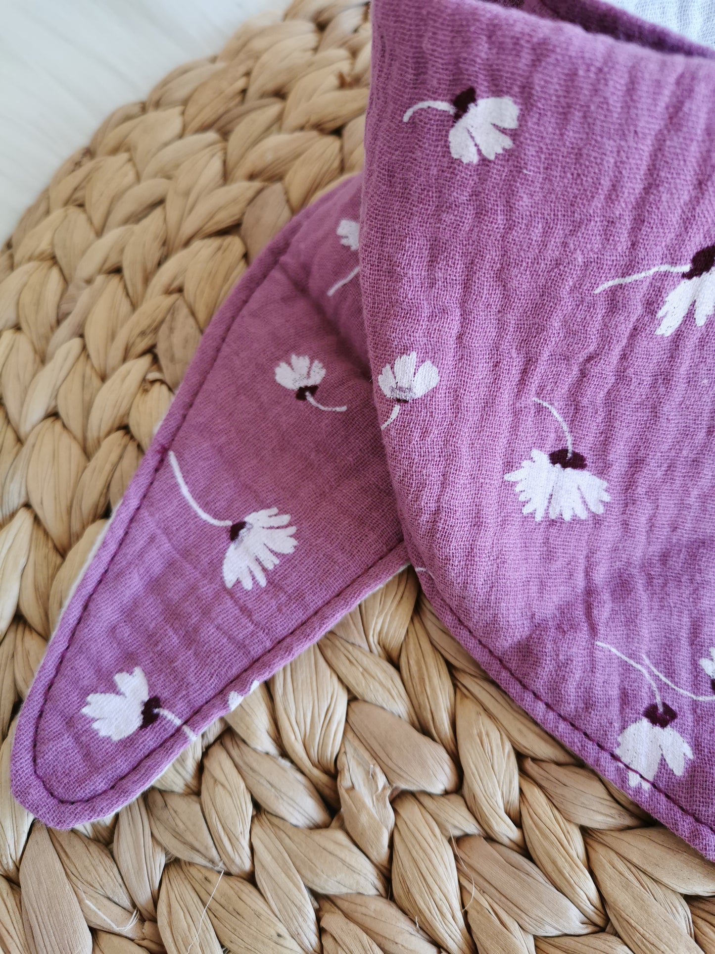 Musselintuch Gänseblümchen lila (2-5 Jahre)