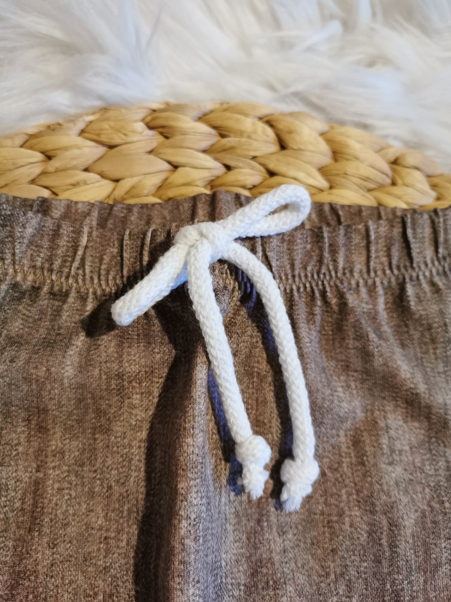 Pumphose dunkelbraun Jeansoptik Gr. 62 (2-3 Monate)