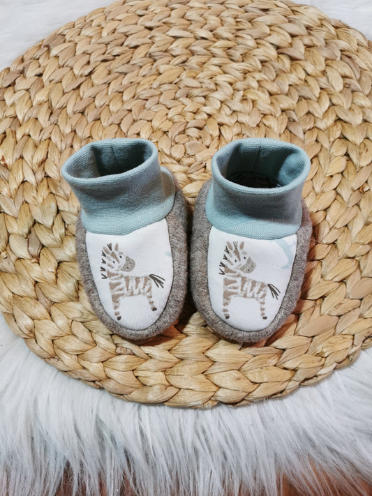 Walkpuschen Zebra beige mint Gr. 17 (4-6 Monate)